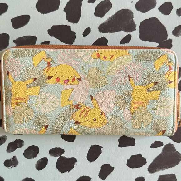Loungefly Pokemon Pikachu Leaves Wallet - Picture 4 of 14